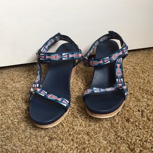 Teva dress shoe navy colored